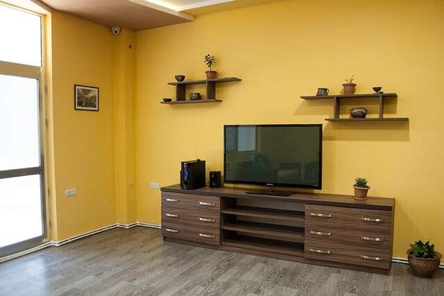 Хостелы Domino Yerevan Hostel and Tours Ереван-6